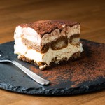 アイス感覚で食べれるイタリア産のアイスティラミス。