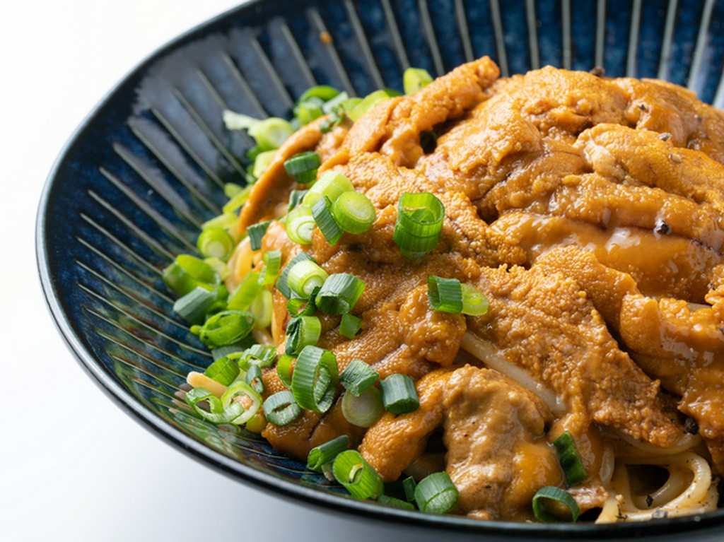 大粒濃厚うにに溺れたクリームパスタ