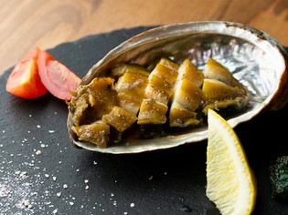 あわびの美味しさを堪能『国産あわびのバターステーキ』