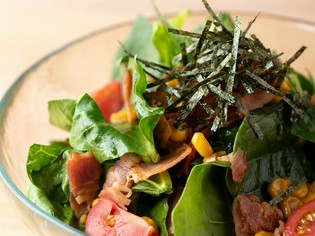 肉や魚はもちろん、野菜にもしっかりこだわり、美味しさを追求