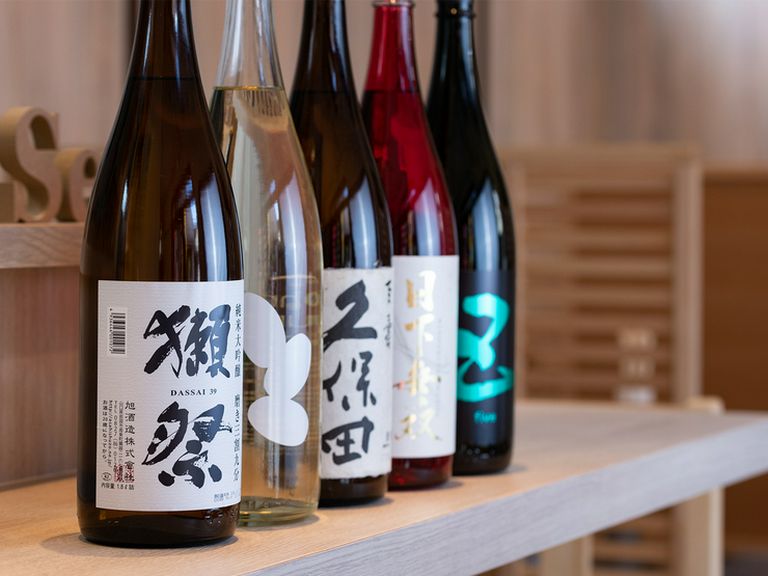 料理を引き立てるものを吟味。“美酒”に酔いしれるひと時