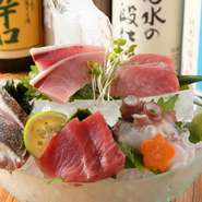 気軽に入って美味しい魚を肴に豊富な日本酒やビール、焼酎等飲み放題も可能ですよ。
