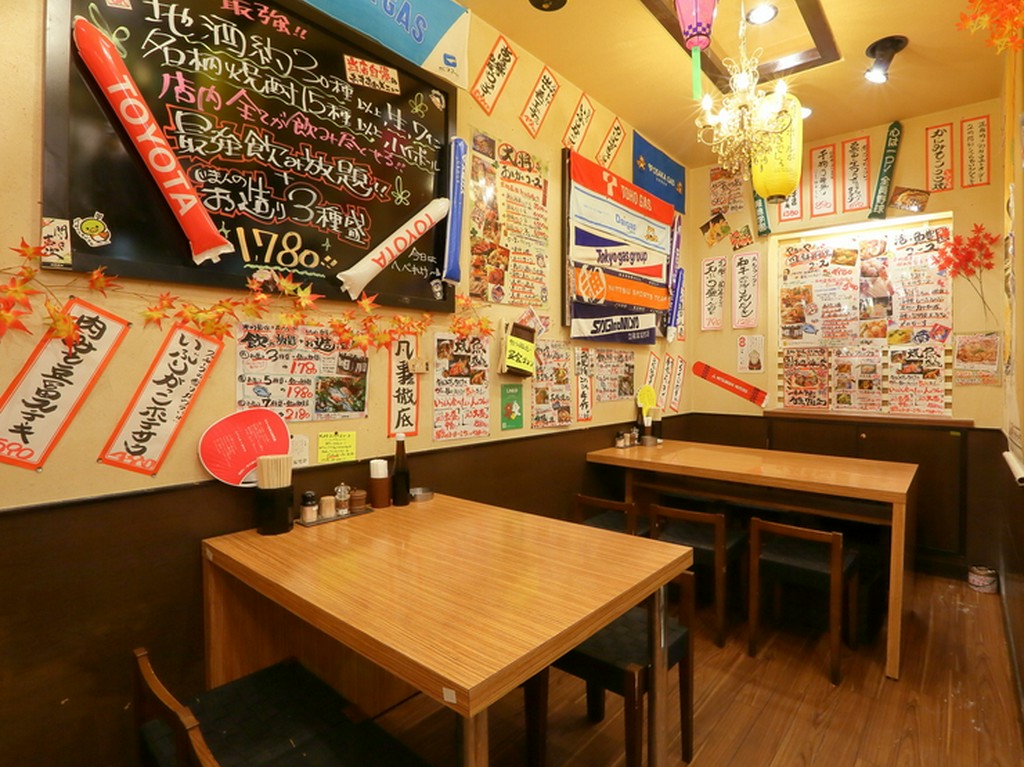 仕事帰りの宴会は、豊富な飲み放題付きコースがおすすめ