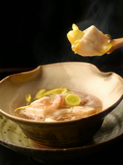 京豆腐の渡り蟹あんかけ