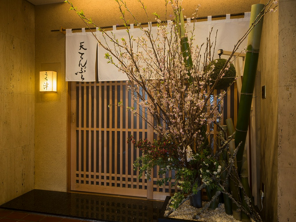 ミシュランガイドに毎年掲載されている、広尾の隠れ家的な名店