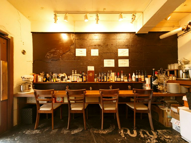 普段使いから特別な日のデートまで、幅広く使える店