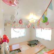 2部屋ある個室は各14人前後利用できるので、ちょっとしたパーティーや女子会にもおすすめです。ピザを囲んでワイワイと盛り上がってみませんか。なお、コース内容は飲み放題も含め要相談となります。