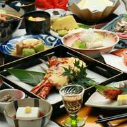 沖縄料理や和食をふんだんに味わえるコースです。琉球舞踊を鑑賞しながら、沖縄の夜をお楽しみください。