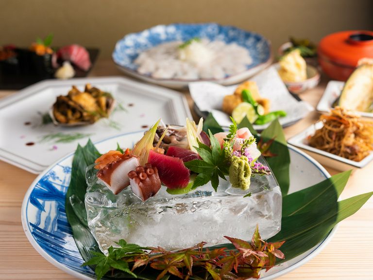 四季折々の海の幸・山の幸の滋味を堪能する創作和食に舌鼓