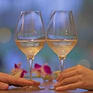 60種類以上単品ドリンクのほか、飲み放題プランもご用意しております。

飲み放題プラン　￥2.800/90分制

