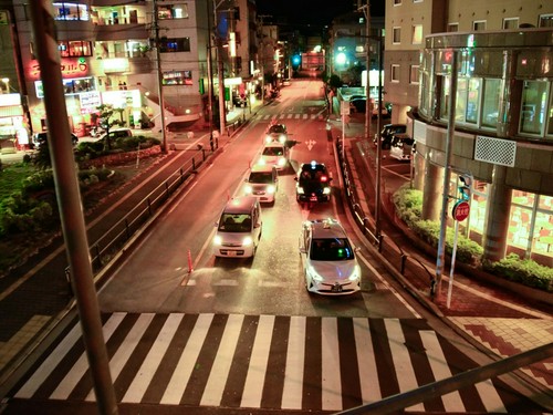 泉崎交差点を天妃小学校方面へ