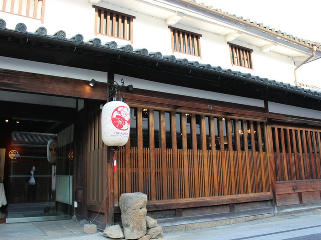 地元食材を使ったフレンチを堪能しつつ、昭和初期の町並みも満喫