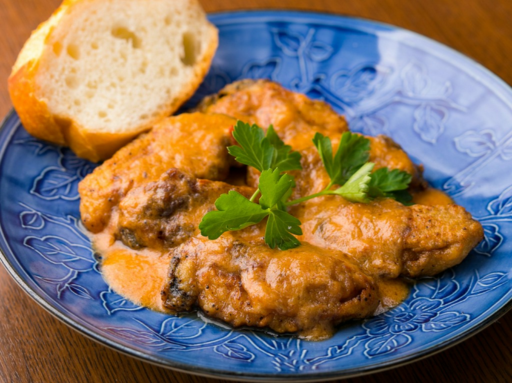 濃厚ソースとバターが魚介と相性抜群！　『カキのバター焼』