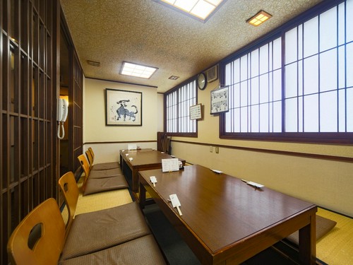 肩肘張らず、心ゆくまで絶品料理を堪能できる寛ぎの空間