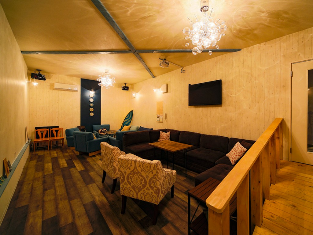 カラオケも楽しめる個室席は、貸切も可能。各種宴会に