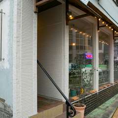 女子会など各種宴会に。カラオケも楽しめる個室席を用意