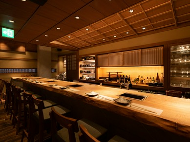 上質な空間で堪能！　極上のステーキと高級食材が織りなす料理