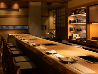 雰囲気の良さとおしゃれな内装が、ワンランク上のデートを演出