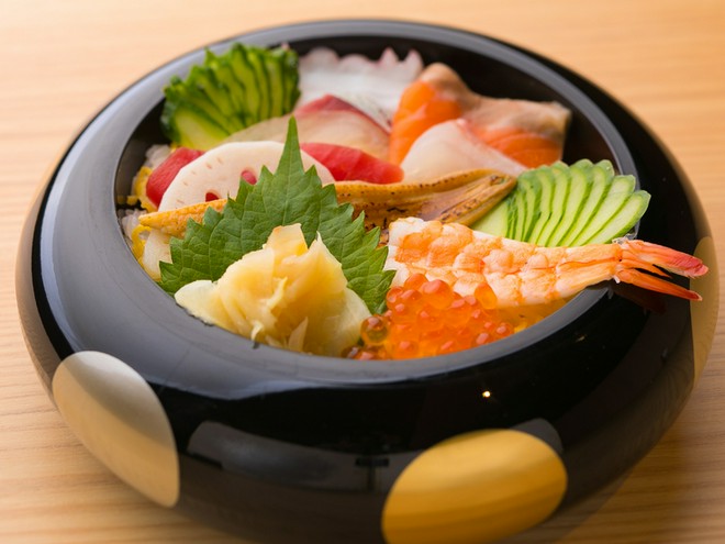 地方の味を楽しめる