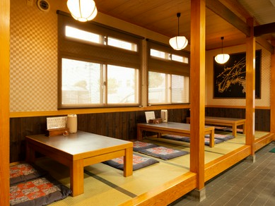 美味しいそばを味わいながら、ほっと一息付ける純和風の佇まい