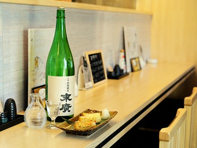 季節ごとに旬のものを仕入れている、各々の料理によく合う日本酒