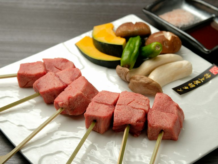 仲間と過ごす年末は焼肉で