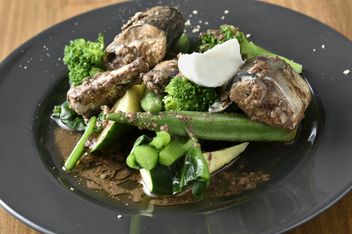 스튜 &amp; 카리 요코하마 KAN (요코하마 강) 일본 오도리 본점