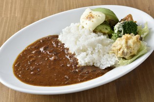 アボカドがアクセント！『とろ～りアボカドのビーフシチュー』