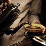 IKARIYA COFFEE KYOTOが拘る豆によって焙煎の深さを変えた珈琲豆を朝食に合うバランスでブレンドされたオリジナルブレンド珈琲です。

