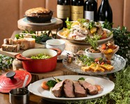 当店自慢のココットスフレキッシュも取り入れた、おすすめの料理をシェアスタイルで楽しめるコースです