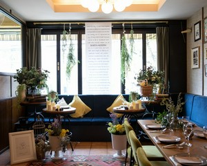 ウェディングパーティーの空間