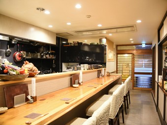 ジャンルにとらわれずに、季節の美味しさを様々な味わいで