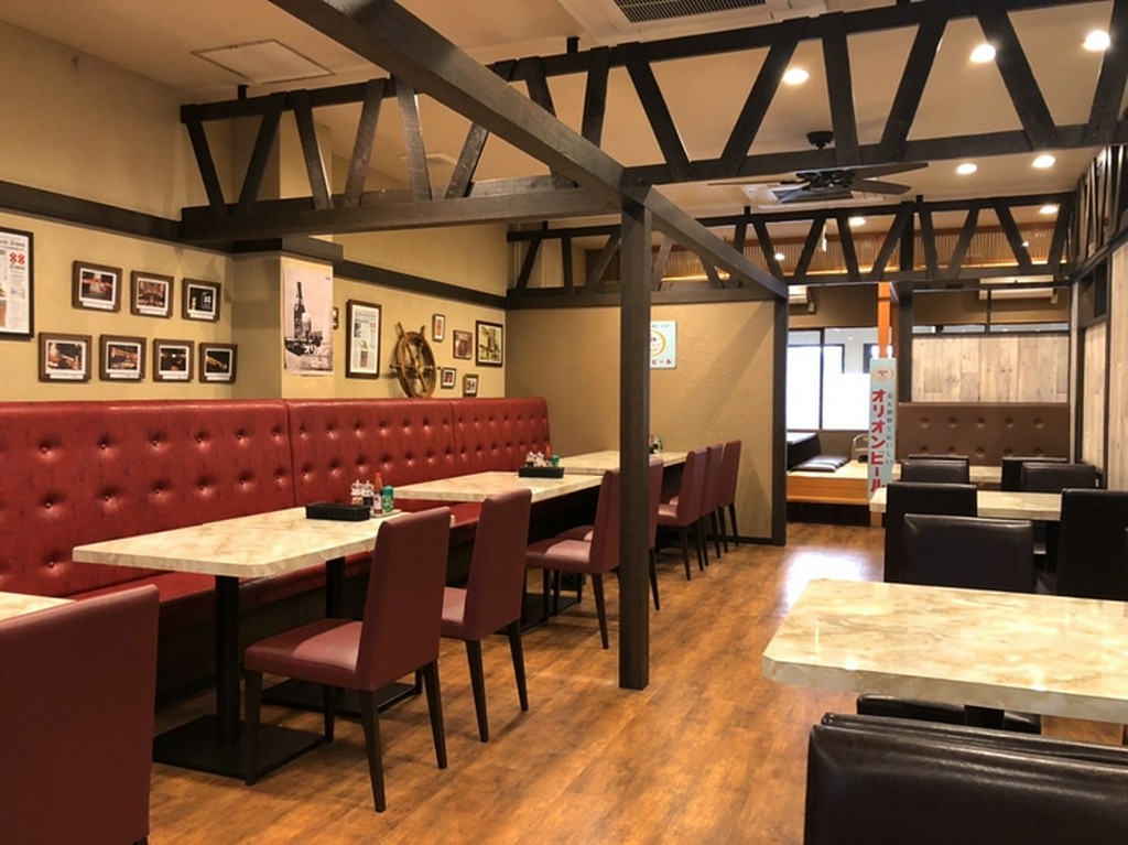 店内はアメリカンスタイルのステーキハウス88！