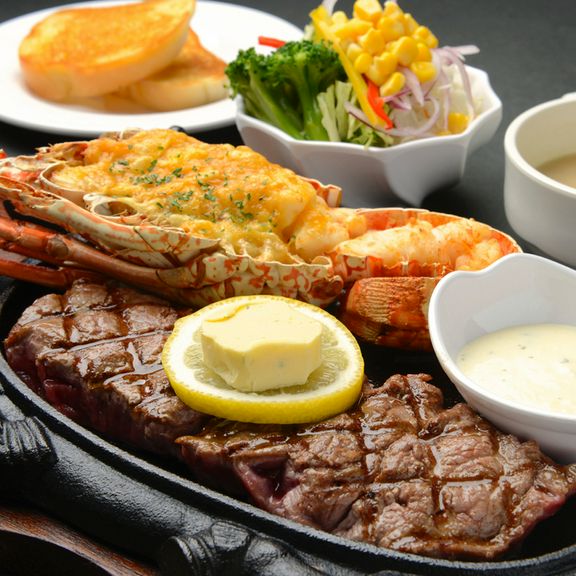 ロブスター(半身)&テンダーロインステーキ(200g)