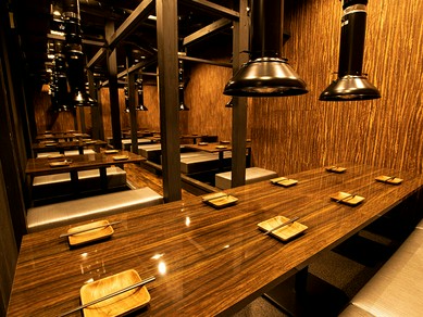 店内をすべて仕切れば、全20部屋以上の個室が出現！