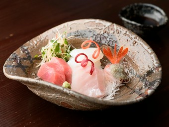 その日仕入れた魚介を“最高の味わい”で味わえる『お造り』