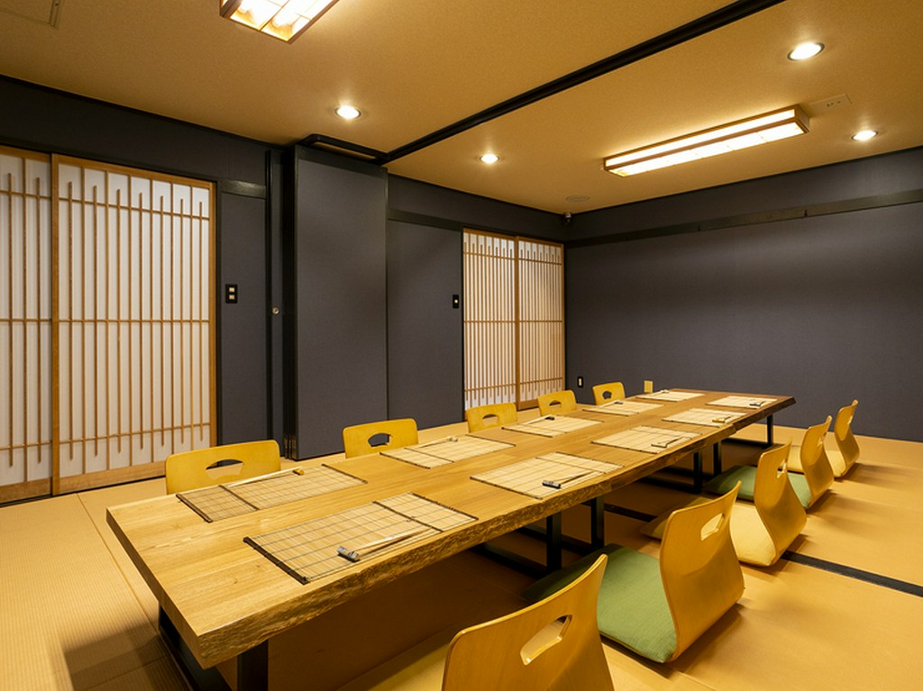 誕生日などのお祝い事から新忘年会や歓送迎会など各種宴会に最適