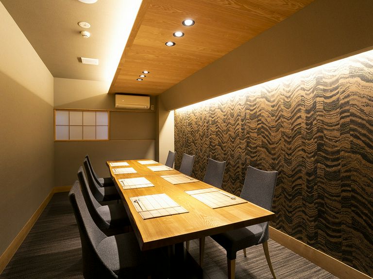 地元福井の旬な食材と豊富な日本酒で大切な人と至福の時を過ごす