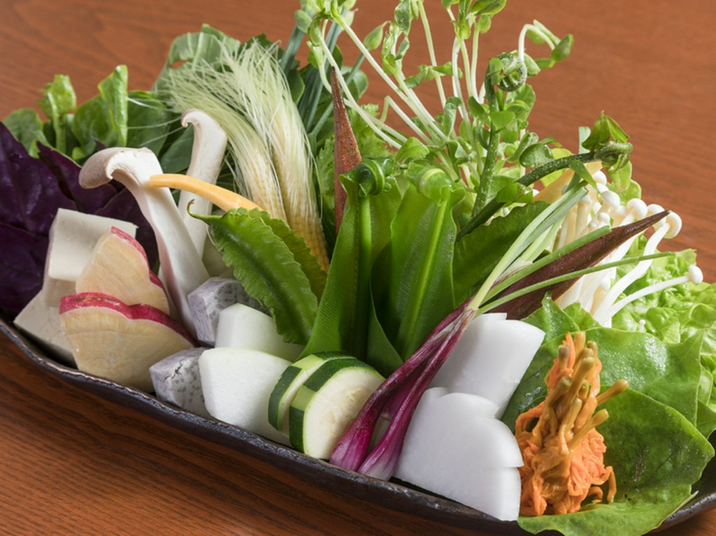 新鮮な旬の恵みを味わえる、甘みと旨みが濃厚な『沖縄県産野菜』