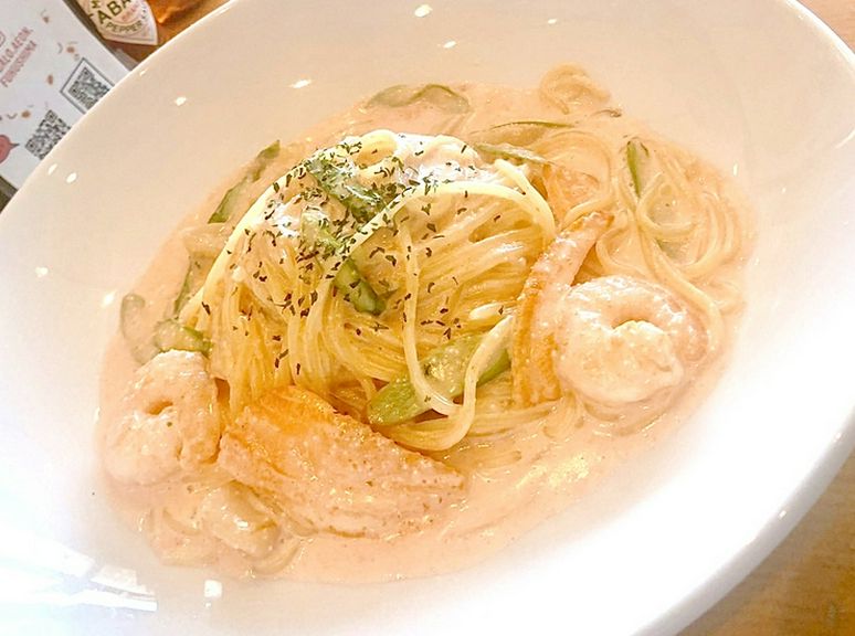 ぷりぷり海老とホタテ貝柱の明太子クリーム