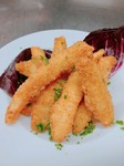 さくっと揚がったフライの中はふっくら仕上がり。