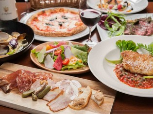 新鮮な肉や野菜で、季節の味を楽しんで