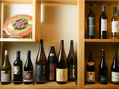 日本酒をシャンパングラスで洋食と共に味わう、新スタイルを体感