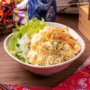 京甚兵衛特製の隠し味でやみつき必須。