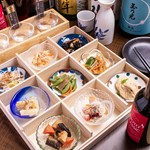 新名物「おばんざい9種盛合せ」