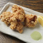 自家製のタレに漬け込んだ、京甚兵衛自慢の逸品。