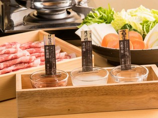 気軽に日本酒を楽しめる、人気のメニュー『利き酒三種』