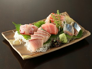 そのとき一番おいしいものを。全国各地から届く鮮魚