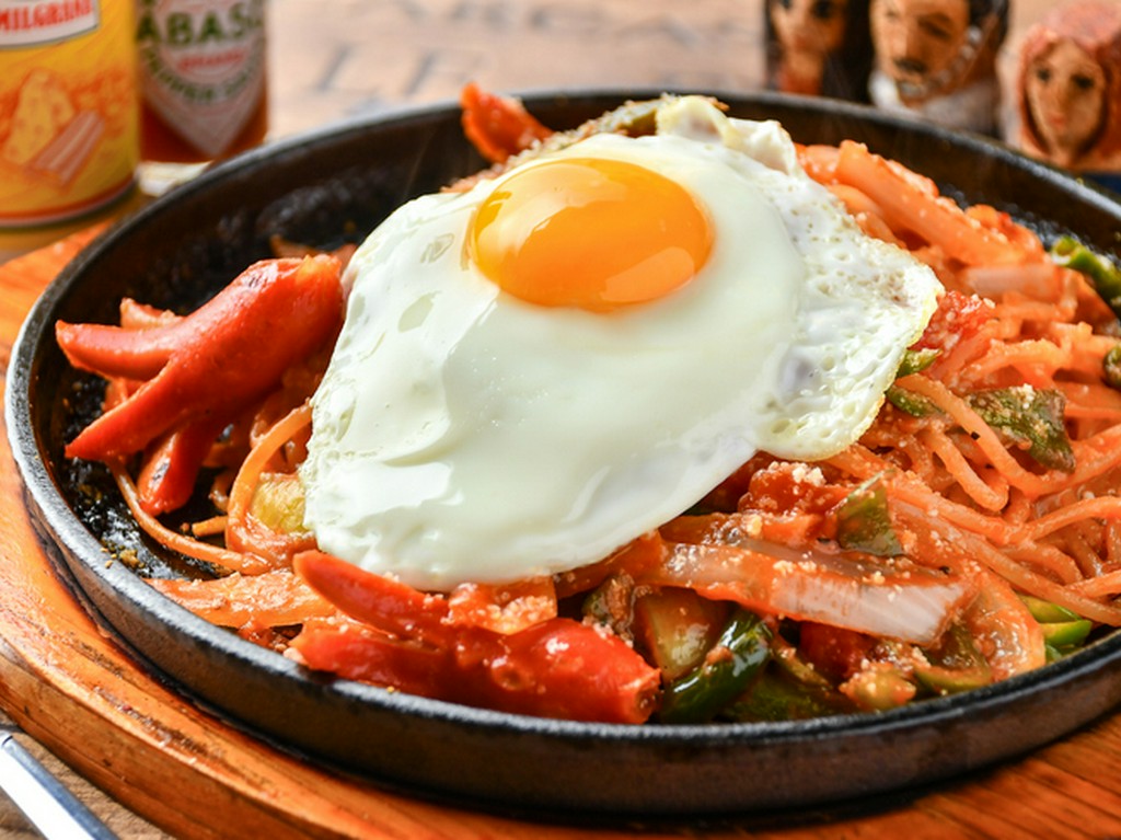 昭和ナポリタン　エッグ