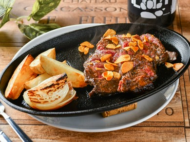 驚くほど柔らかくてジューシー。肉の美味しさがあふれる『オーストラリア産牛特撰ハラミステーキ　200g～』